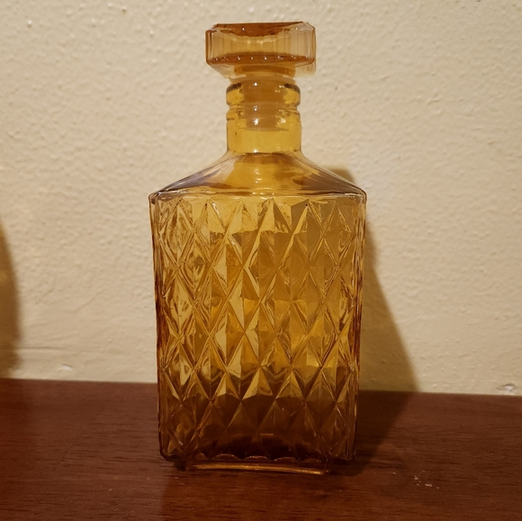 Vintage Amber Diamond Point Glass Decanter - Picture 10 of 16